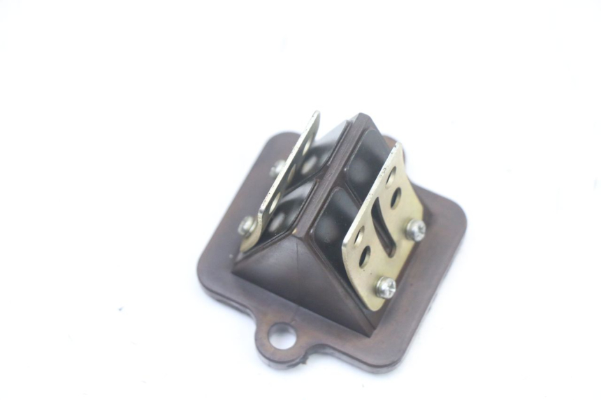 photo de BOITE A CLAPETS PEUGEOT LUDIX ONE 50 (2005 - 2008) - Gros plan technique