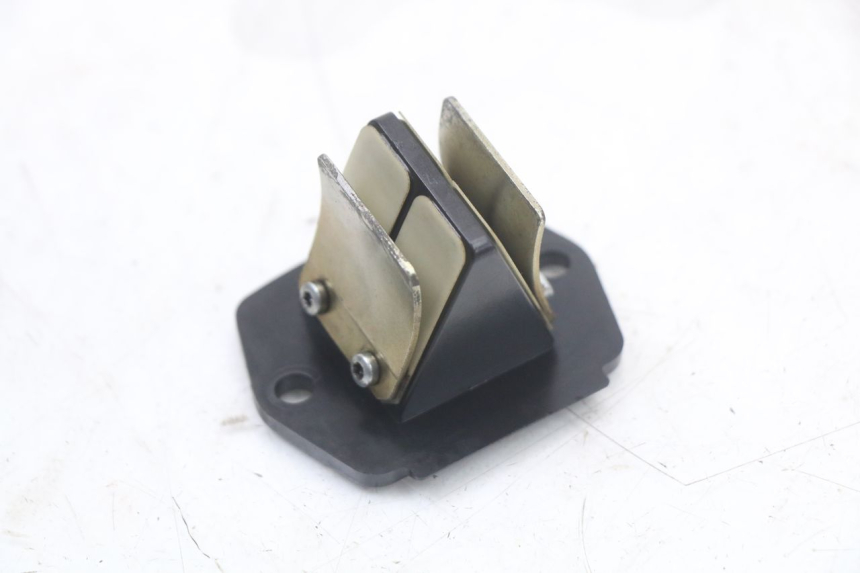 photo de BOITE A CLAPETS PIAGGIO VESPA LX 2T 50 (2005 - 2013) - Vue principale