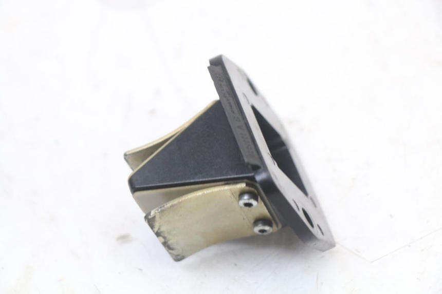 photo de BOITE A CLAPETS PIAGGIO VESPA LX 2T 50 (2005 - 2013) - Autre angle de vue