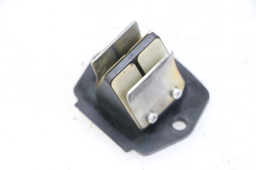 photo de BOITE A CLAPETS PIAGGIO VESPA S 2T 50 (2007 - 2014) - Gros plan technique