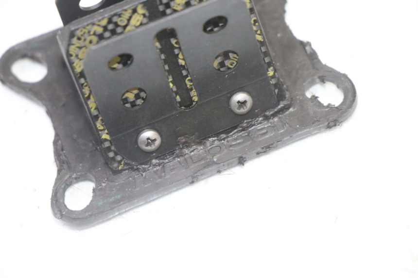 photo de BOITE A CLAPETS DERBI SENDA SM DRD 50 (2008 - 2013) - Autre angle de vue