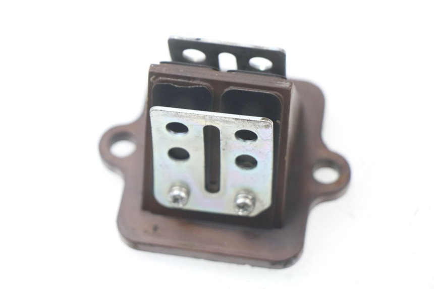 photo de BOITE A CLAPETS PEUGEOT SPEEDFIGHT 3 AIR 50 (2009 - 2015) - Autre angle de vue