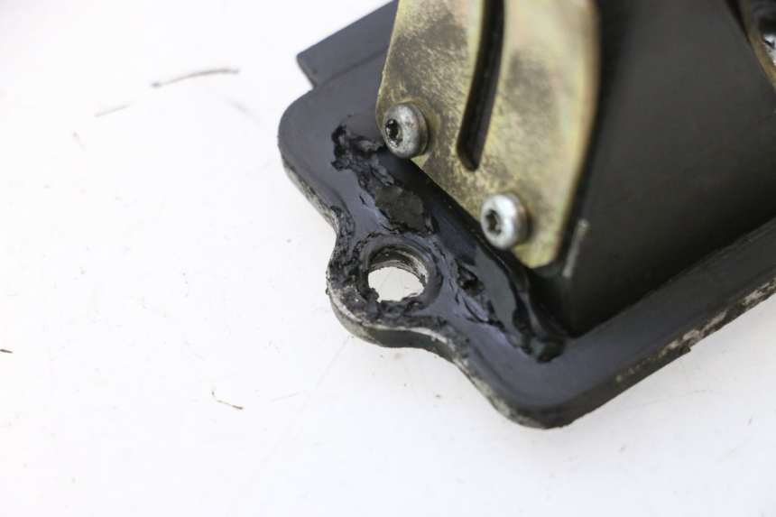 photo de BOITE A CLAPETS PIAGGIO TYPHOON 50 (2000 - 2009) - État de surface