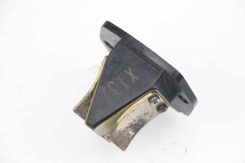 photo de BOITE A CLAPETS PIAGGIO VESPA LX 2T 50 (2005 - 2013) - Gros plan technique