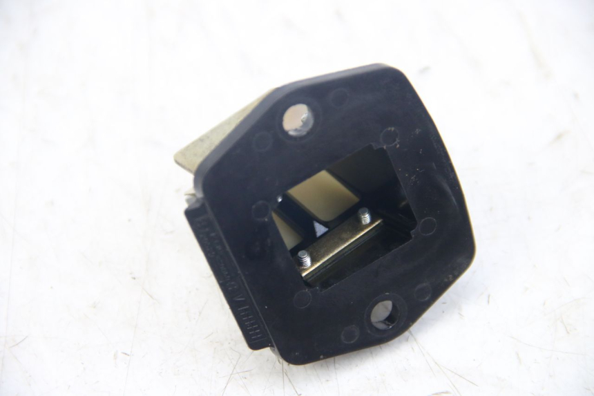 photo de BOITE A CLAPETS PIAGGIO VESPA S 2T 50 (2007 - 2014) - Vue d’ensemble