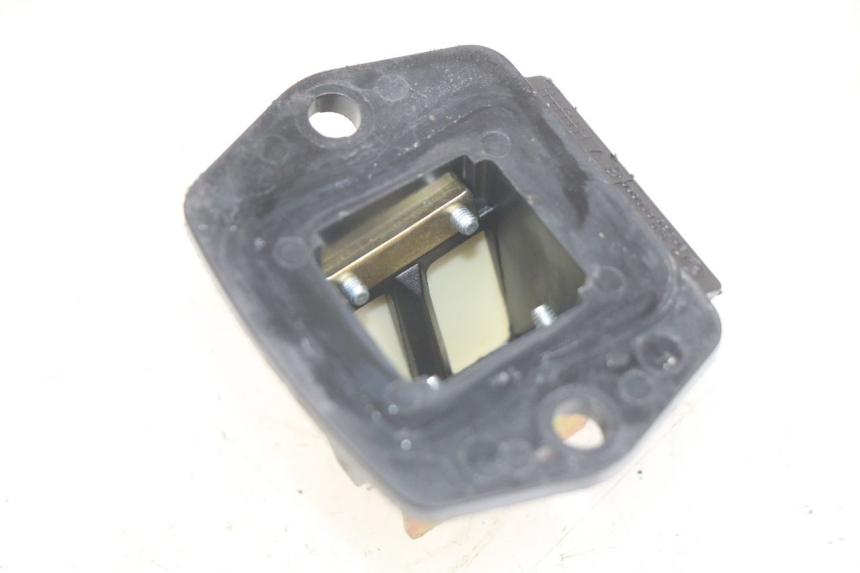 photo de BOITE A CLAPETS PIAGGIO VESPA S 2T 50 (2007 - 2014) - Détail de la pièce