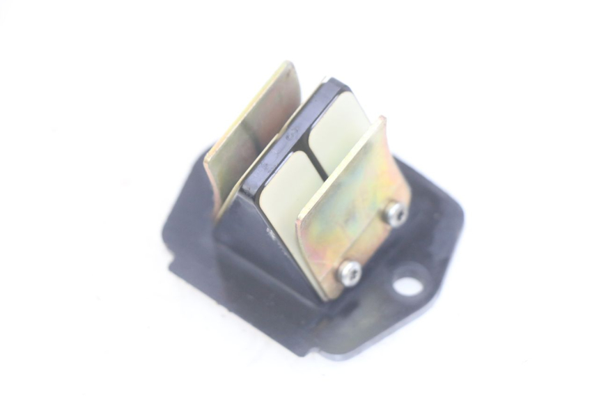 photo de BOITE A CLAPETS PIAGGIO VESPA S 2T 50 (2007 - 2014) - Autre angle de vue