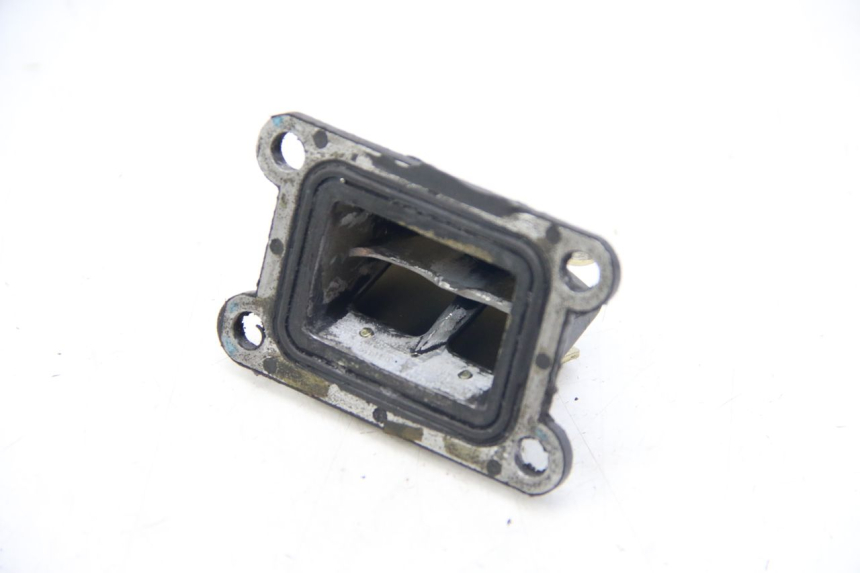 photo de BOITE A CLAPETS PEUGEOT XP6 50 (1997 - 2003) - Autre angle de vue