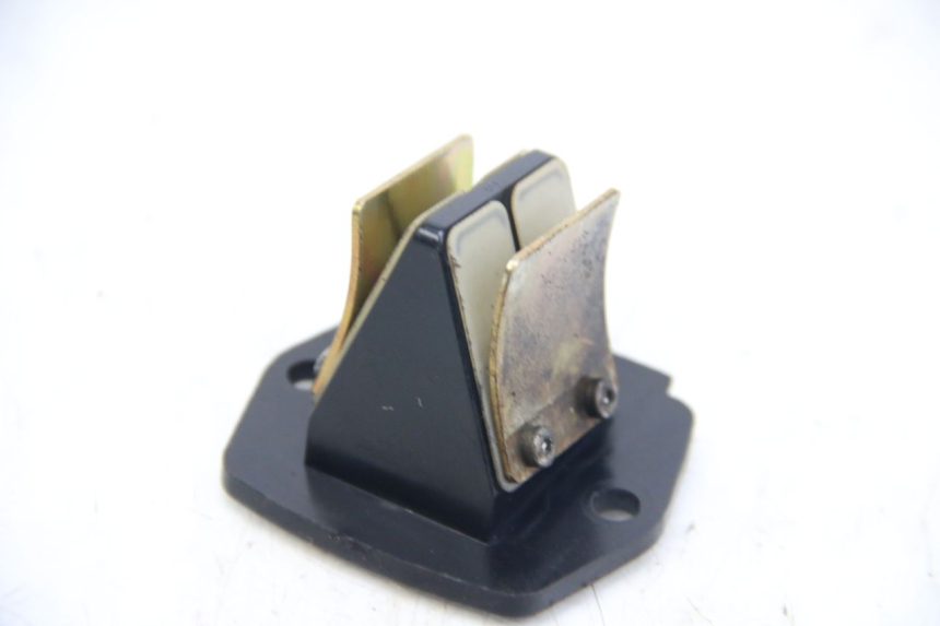 photo de BOITE A CLAPETS PIAGGIO ZIP 2T 50 (2009 - 2019) - Autre angle de vue