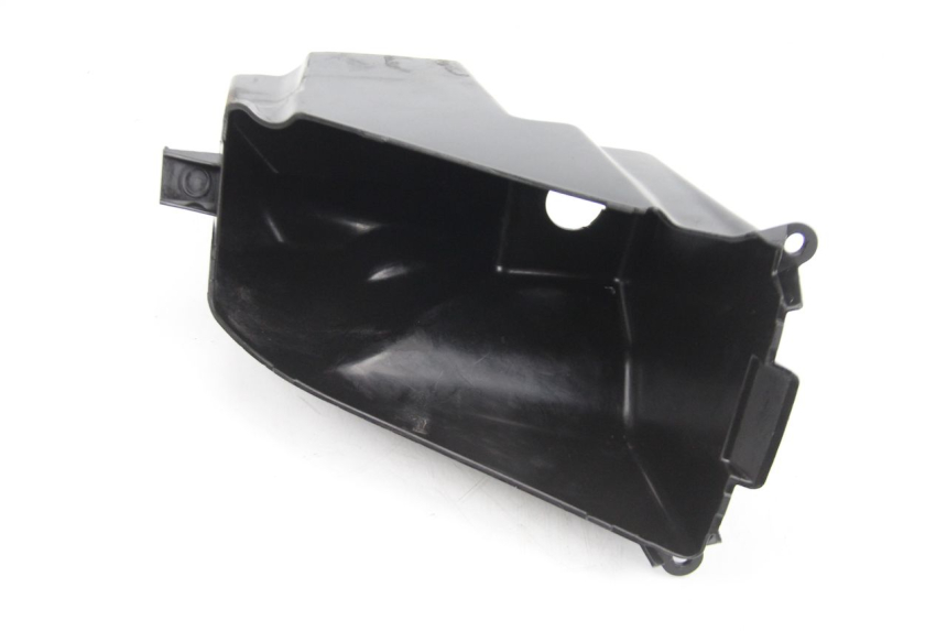 photo de BOITE A GANTS PEUGEOT CITYSTAR 50 (2013 - 2017) - Gros plan technique