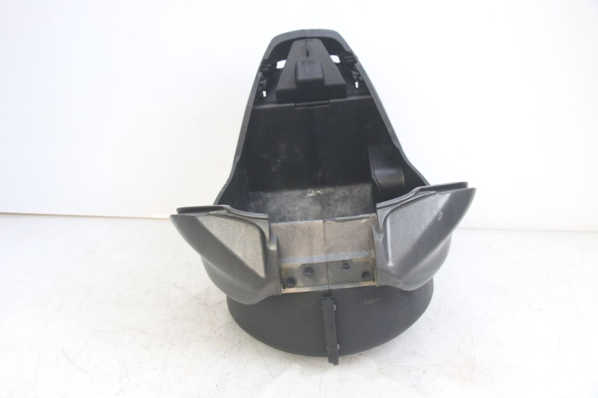 photo de BOITE A GANTS GILERA DNA 50 (2000 - 2007) - Zoom état d’usage