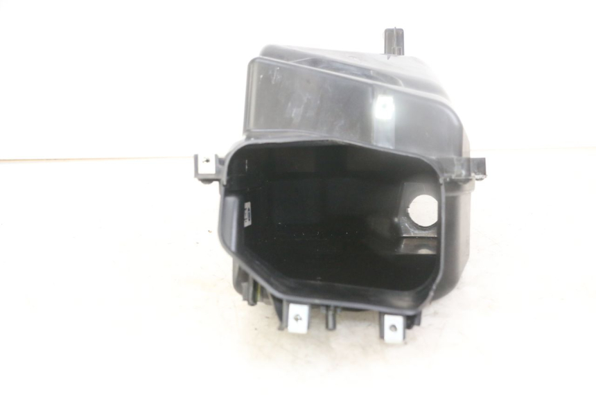 photo de BOITE A GANTS HONDA FORZA ABS 300 (2013 - 2017) - Zoom état d’usage