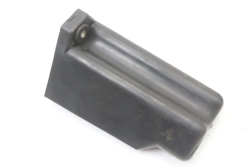 photo de BOITE A GANTS SUZUKI GN 125 (1997 - 2000) - Zoom état d’usage