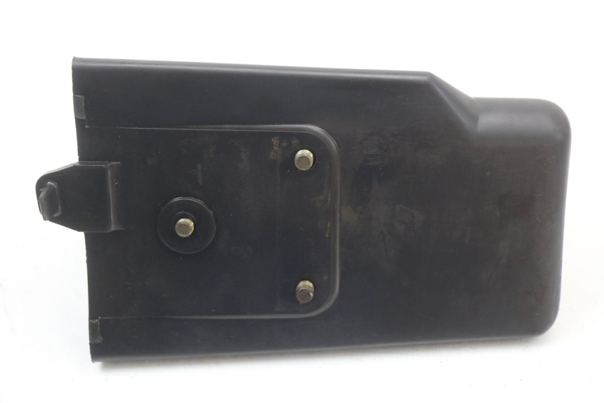 photo de BOITE A GANTS SUZUKI GN 125 (1997 - 2000) - Autre angle de vue