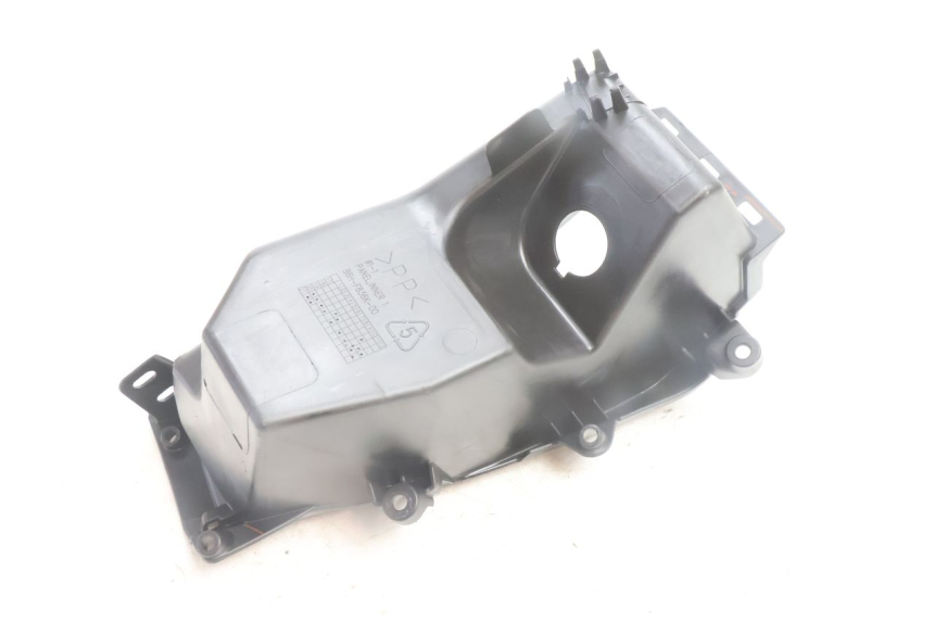 photo de BOITE A GANTS YAMAHA N-MAX NMAX 125 (2021 - 2024) - Gros plan technique