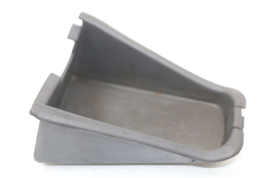 photo de BOITE A GANTS APRILIA SR CARB LC 2T 50 (2004 - 2012) - Détail de la pièce