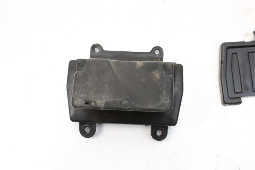 photo de BOITE A GANTS KEEWAY TX 50 (2008 - 2015) - Vue d’ensemble