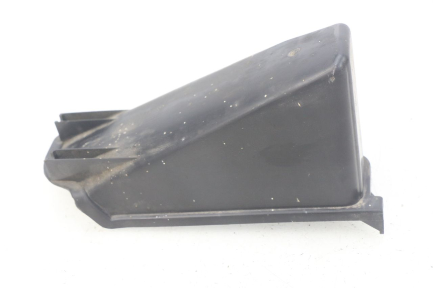 photo de BOITE A GANTS SUZUKI UH BURGMAN 125 (2002 - 2006) - Zoom état d’usage