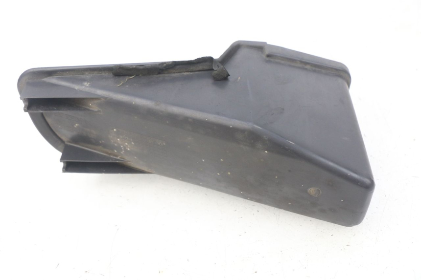 photo de BOITE A GANTS SUZUKI UH BURGMAN 125 (2002 - 2006) - Autre angle de vue