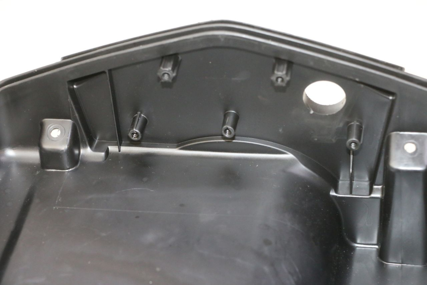 photo de BOITE A GANTS PEUGEOT VIVACITY NEW 4T 50 (2008 - 2017) - Détail de la pièce