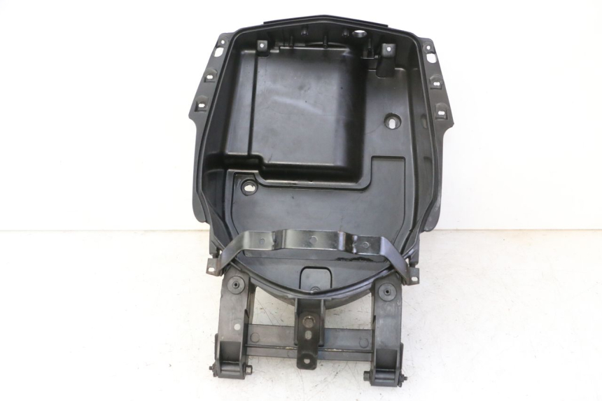 photo de BOITE A GANTS PEUGEOT VIVACITY NEW 4T 50 (2008 - 2017) - Points de fixation