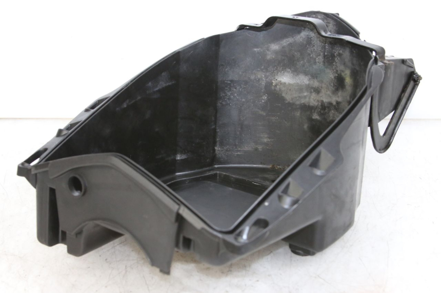 photo de BOITE A GANTS PEUGEOT VIVACITY 125 (2010 - 2017) - Gros plan technique