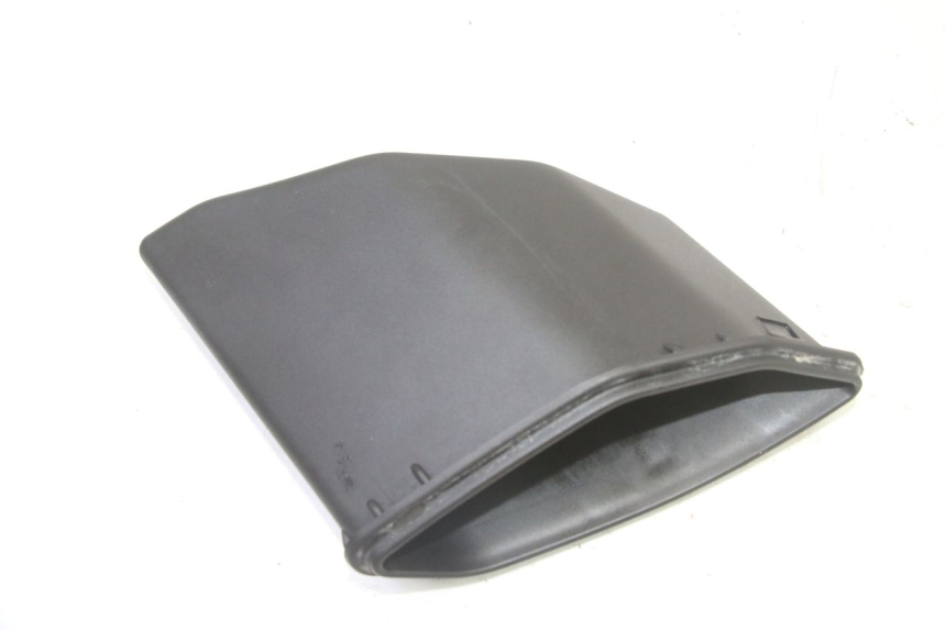 photo de BOITE A GANTS PIAGGIO X9 EVOLUTION 125 (2003 - 2007) - Zoom état d’usage