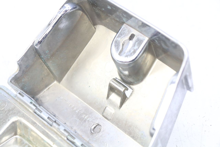 photo de BOITE A GANTS YAMAHA XV VIRAGO 750 (1984 - 1998) - Points de fixation