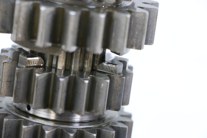 photo de BOITE DE VITESSE MV AGUSTA BRUTALE R WALLY 910 (2008 - 2008) - Gros plan technique