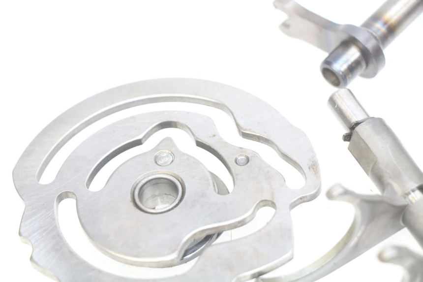 photo de BOITE DE VITESSE ROYAL ENFIELD BULLET CLASSIC 500 (2017 - 2020) - Points de fixation