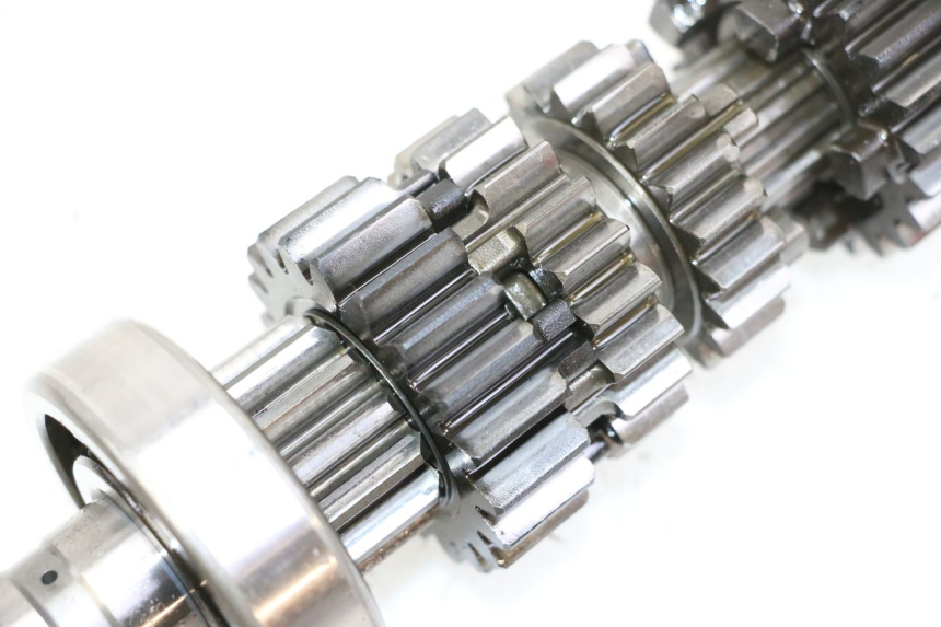 photo de BOITE DE VITESSE HONDA CBR RR FIREBLADE 900 (1992 - 1994) - Gros plan technique