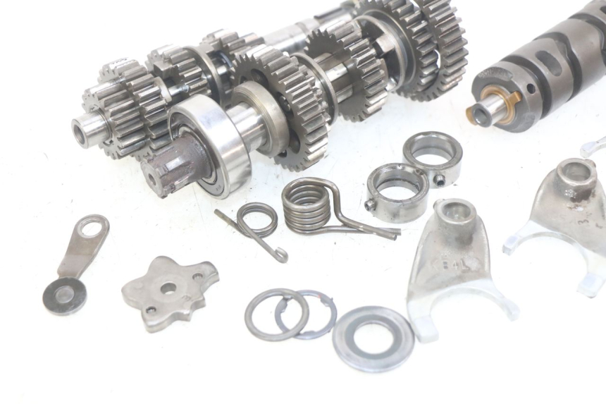 photo de BOITE DE VITESSE HONDA CM 125 (1983 - 2003) - Détail de la pièce