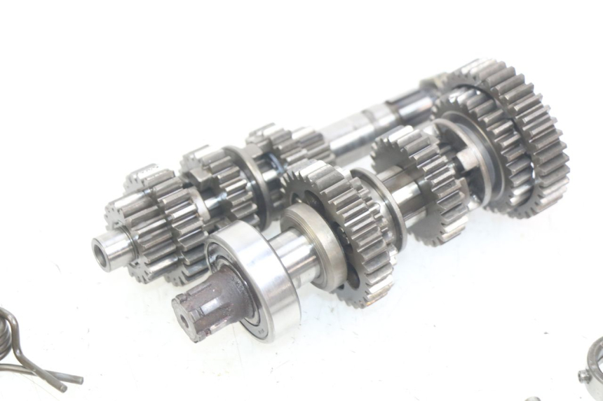 photo de BOITE DE VITESSE HONDA CM 125 (1983 - 2003) - Gros plan technique