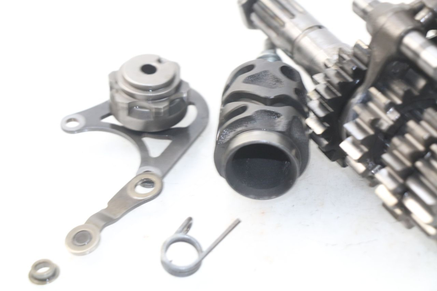 photo de BOITE DE VITESSE HONDA CRF CR-F 450 (2001 - 2005) - Zoom composants