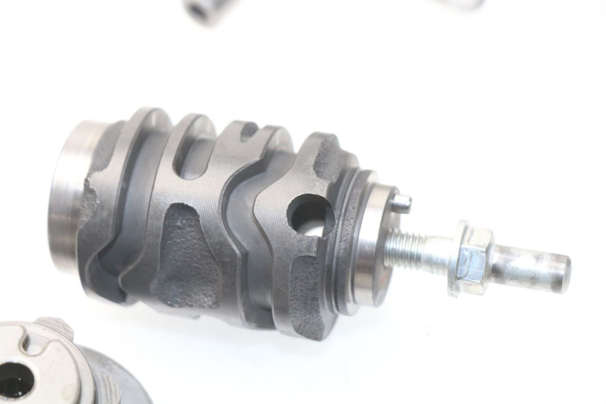 photo de BOITE DE VITESSE HONDA CRF CR-F 450 (2001 - 2005) - Focus structure