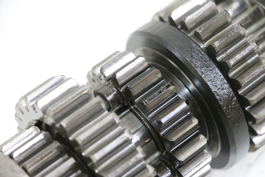 photo de BOITE DE VITESSE YAMAHA FJ 36Y 1100 (1984 - 1985) - Zoom état d’usage