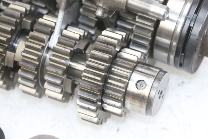 photo de BOITE DE VITESSE SUZUKI GS GSE 500 (2001 - 2003) - Autre angle de vue