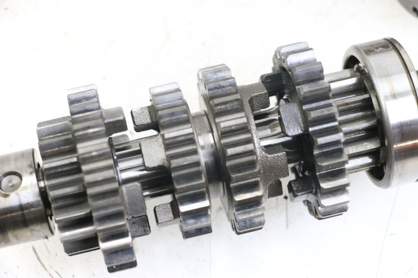 photo de BOITE DE VITESSE SUZUKI GSX E 250 (1982 - 1983) - Vue rapprochée