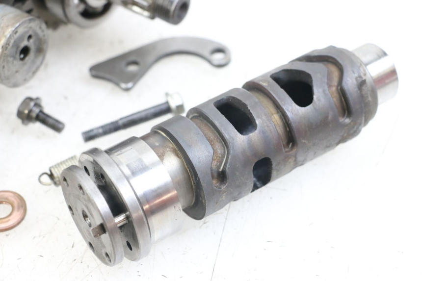 photo de BOITE DE VITESSE SUZUKI GSX E 250 (1982 - 1983) - Vue d’ensemble