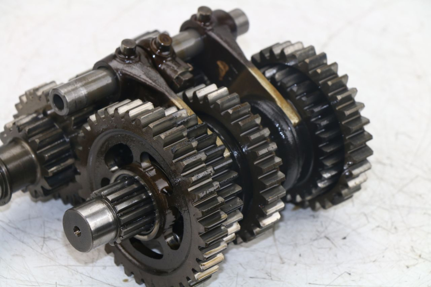 photo de BOITE DE VITESSE HONDA NTV REVERSE 650 (1993 - 1994) - Aperçu profil