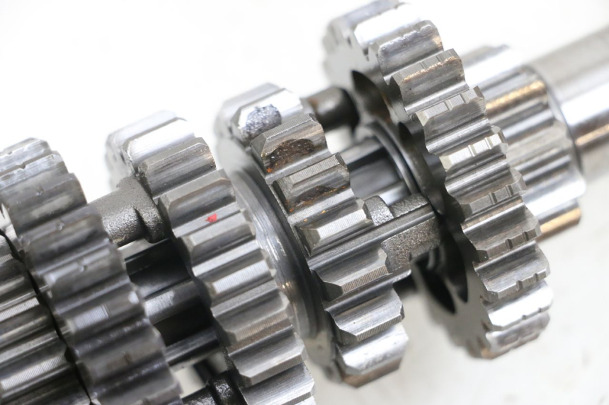 photo de BOITE DE VITESSE KAWASAKI KDX 125 (1990 - 1991) - Zoom état d’usage