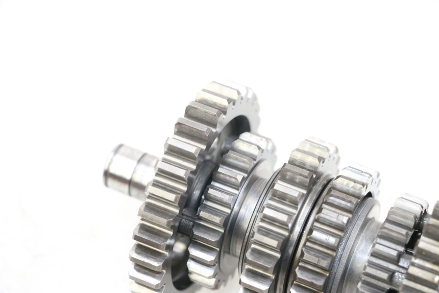 photo de BOITE DE VITESSE KAWASAKI KDX 125 (1990 - 1991) - Gros plan technique