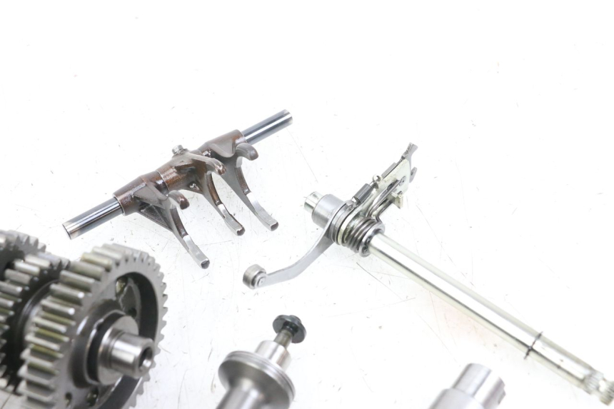 photo de BOITE DE VITESSE MOTO GUZZI NORGE 8V GT 1200 (2011 - 2016) - Vue d’ensemble