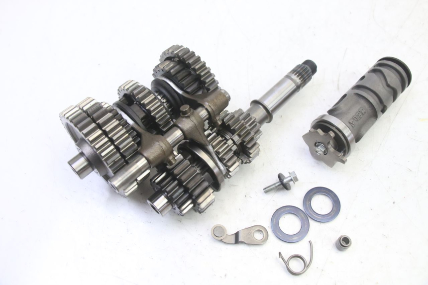 photo de BOITE DE VITESSE HONDA NTV DEAUVILLE 650 (2001 - 2006) - Gros plan technique