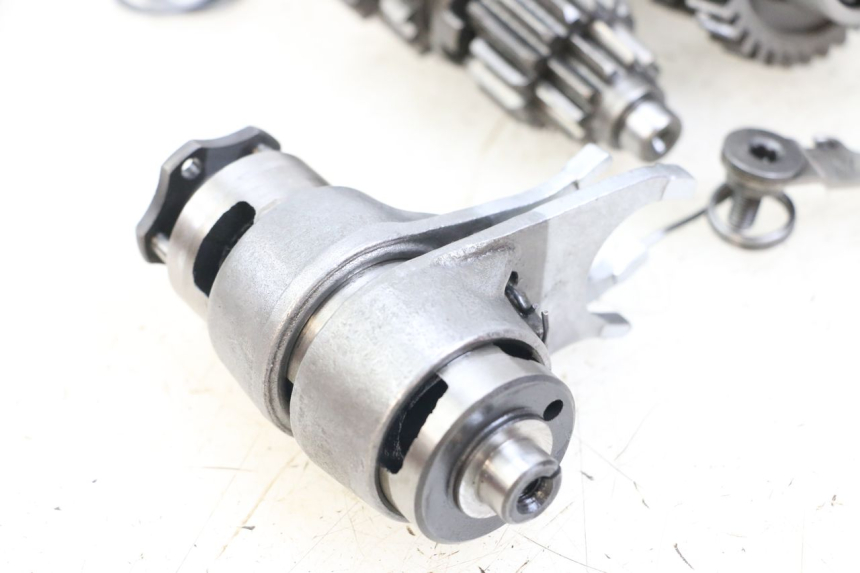 photo de BOITE DE VITESSE APOLLO RFZ 140 - Vue rapprochée