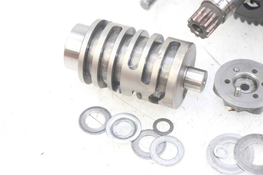 photo de BOITE DE VITESSE GILERA RK 50 (1996 - 1999) - Détail de la pièce