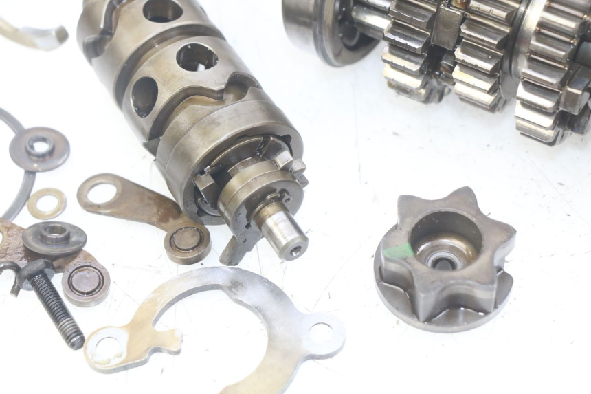 photo de BOITE DE VITESSE TRIUMPH SPRINT ST 955 (1999 - 2001) - Vue d’ensemble