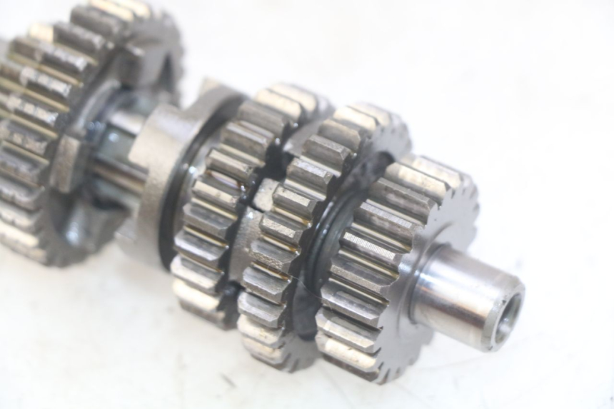 photo de BOITE DE VITESSE YAMAHA SR 125 (1982 - 2003) - Gros plan technique