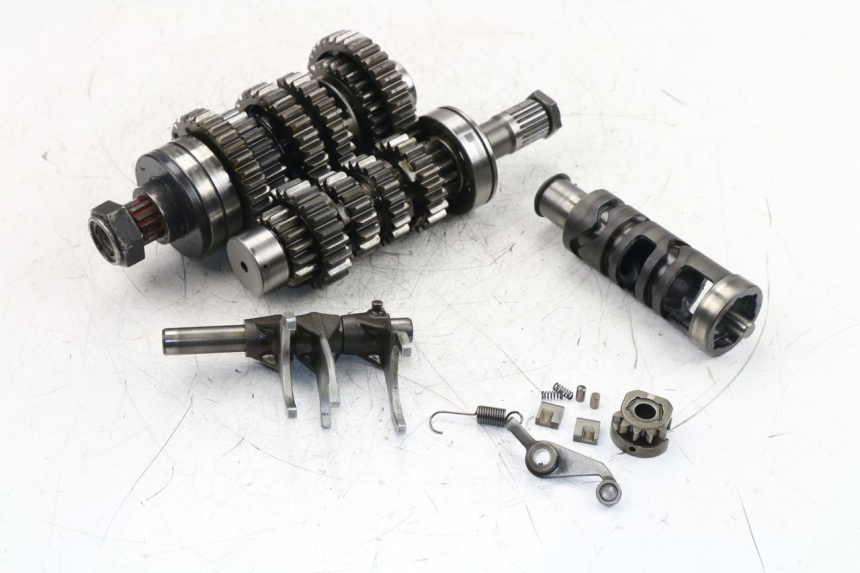 photo de BOITE DE VITESSE SUZUKI GSF N BANDIT 650 (2005 - 2006) - Vue principale