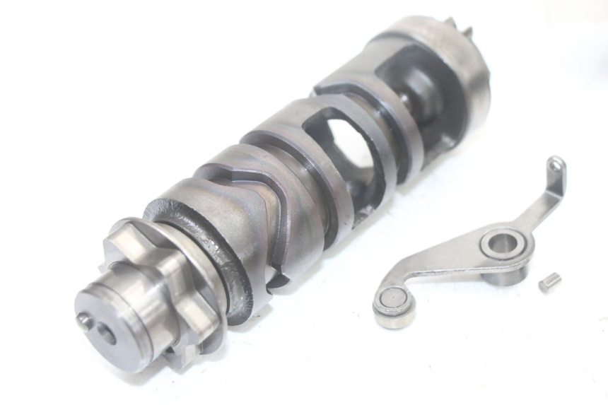 photo de BOITE DE VITESSE SUZUKI GSF S BANDIT 600 (2000 - 2004) - Autre angle de vue